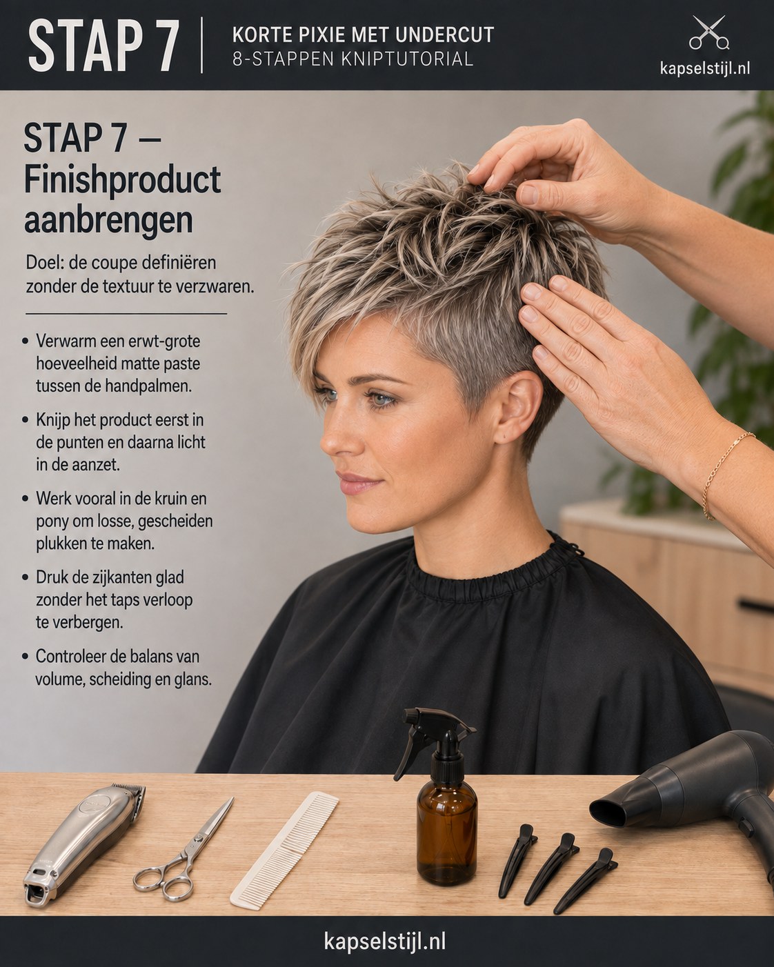 Matte paste wordt in kruin en pony verdeeld om de textuur van de grijze undercut pixie te definiëren