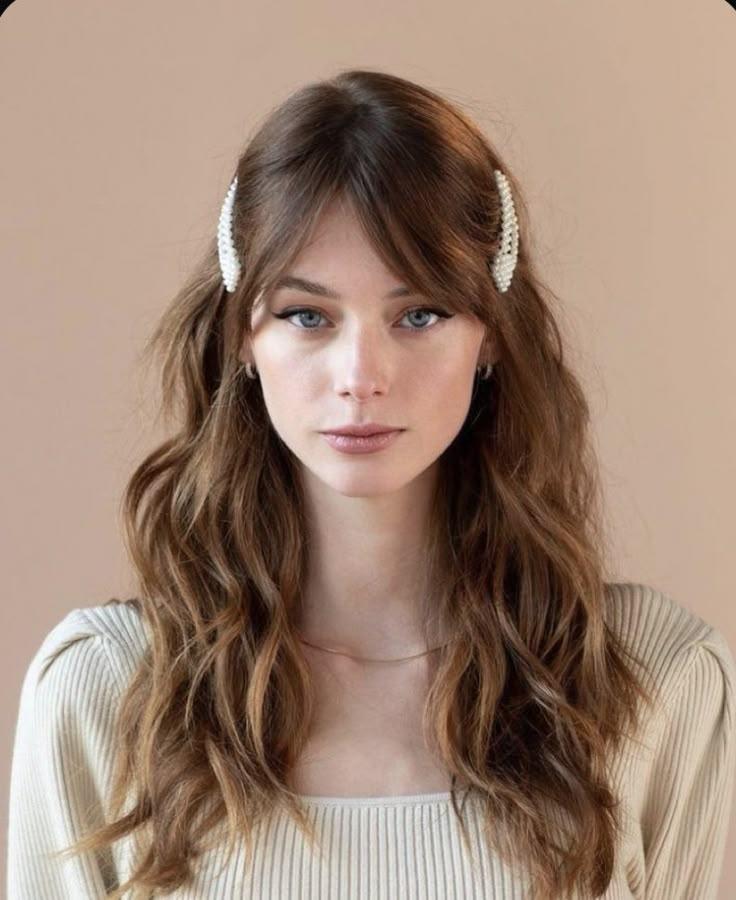 Haaraccessoires met curtain bangs