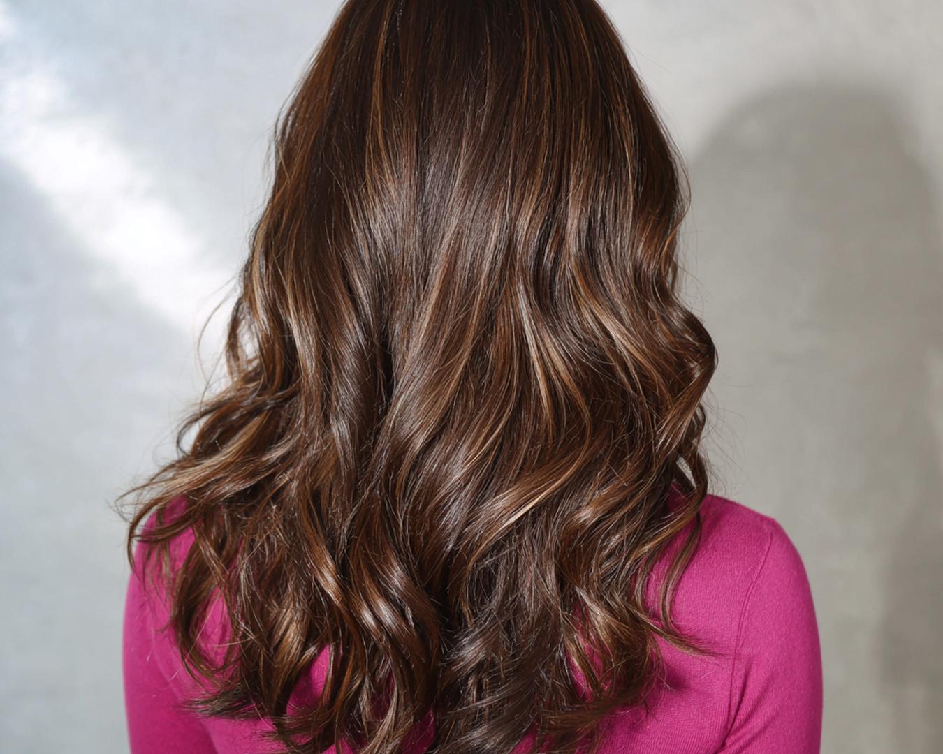 Golvend Bruin Haar Met Highlights