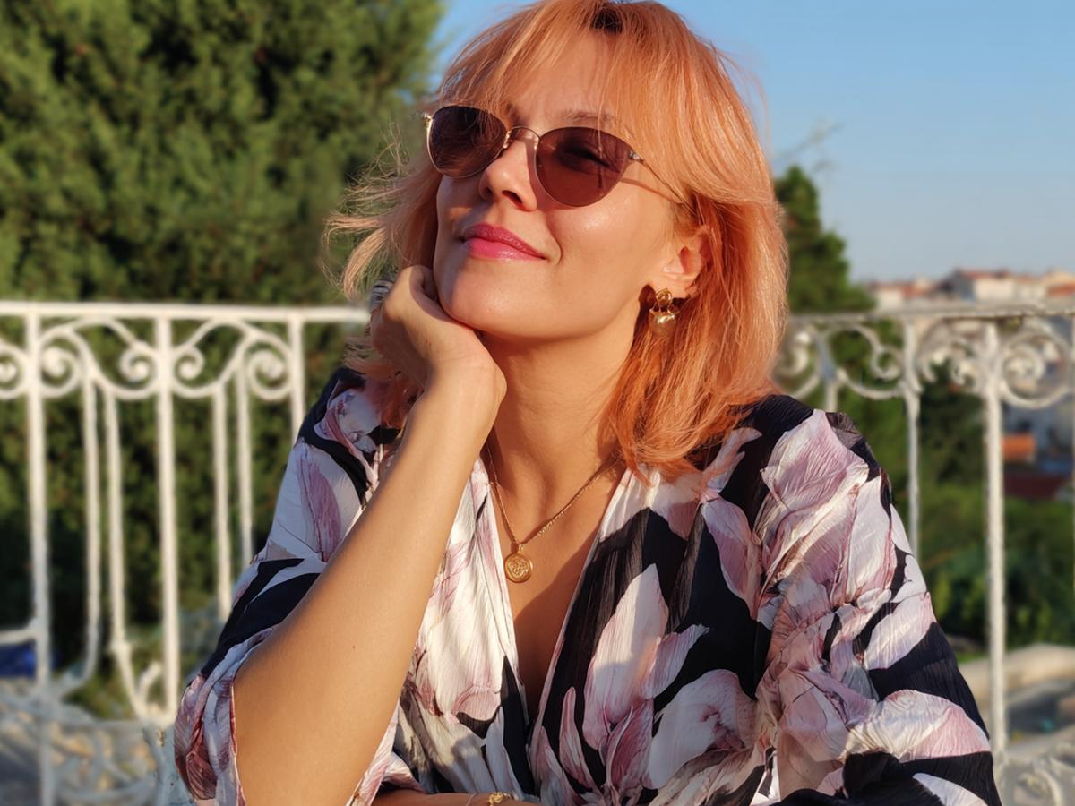Schouderlange Rosblonde Bob