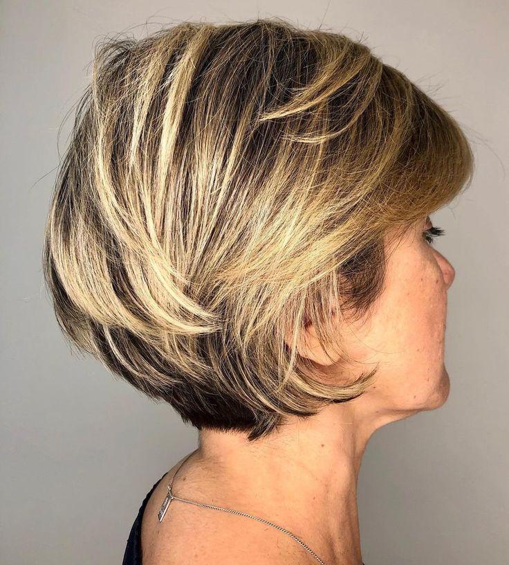 Kort kapsel highlights vrouw