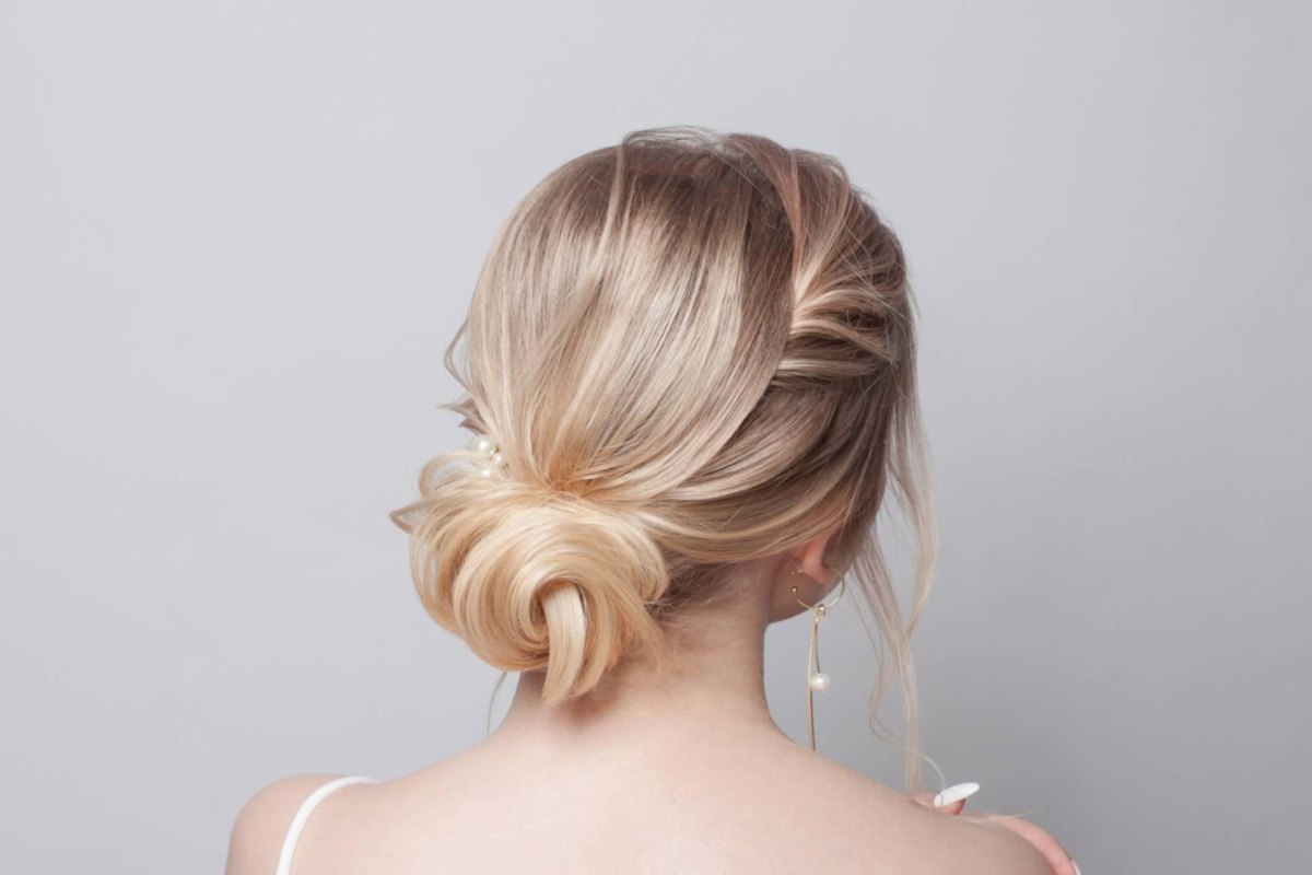 Lage elegante knot lang haar