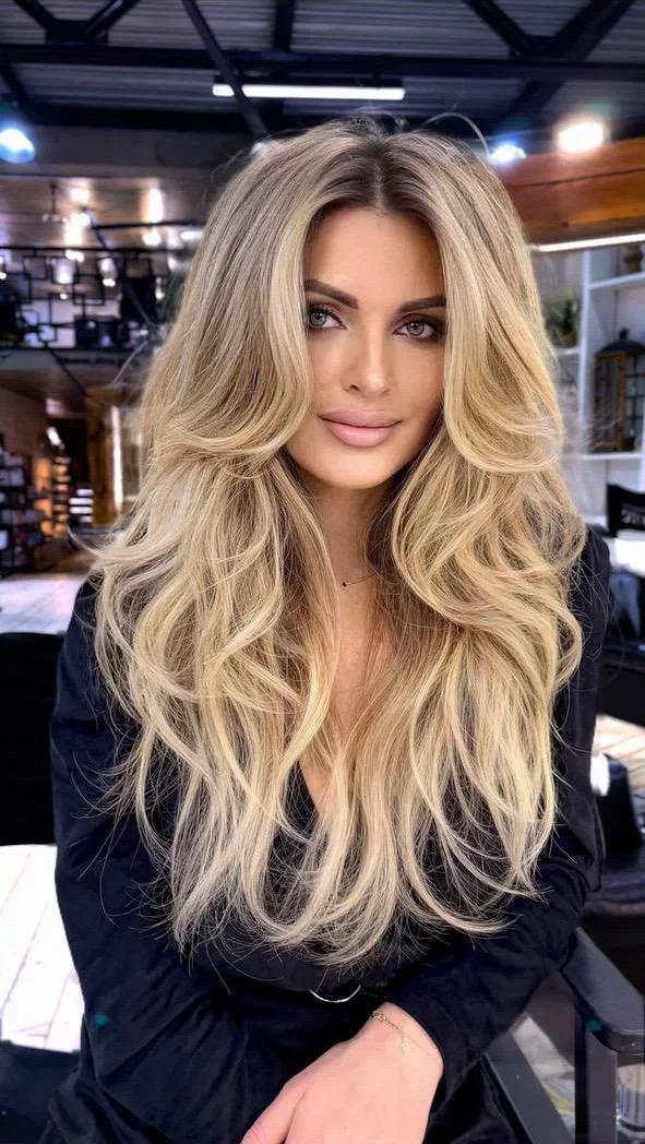 Volumineuze föhnlook haar